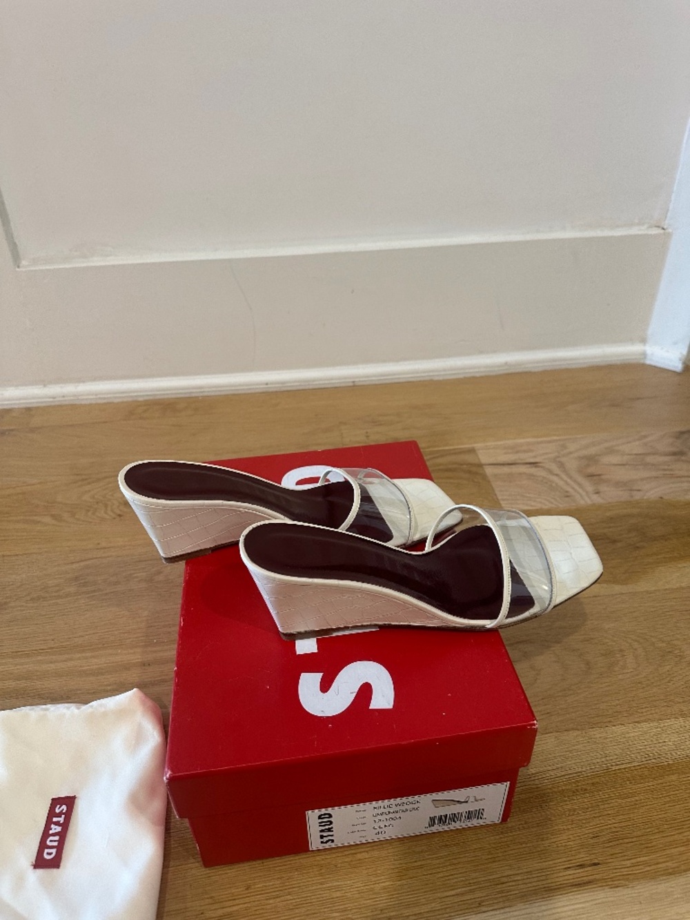 STAUD Billie Wedge sandal Size 40 in Cream/Croc